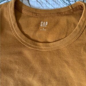 GAP Honey Waffle Knit Shirt